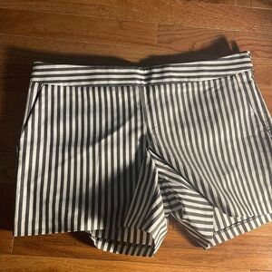 Express short black and white stripes. New with tags